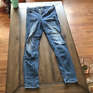 High waisted skinny jeans